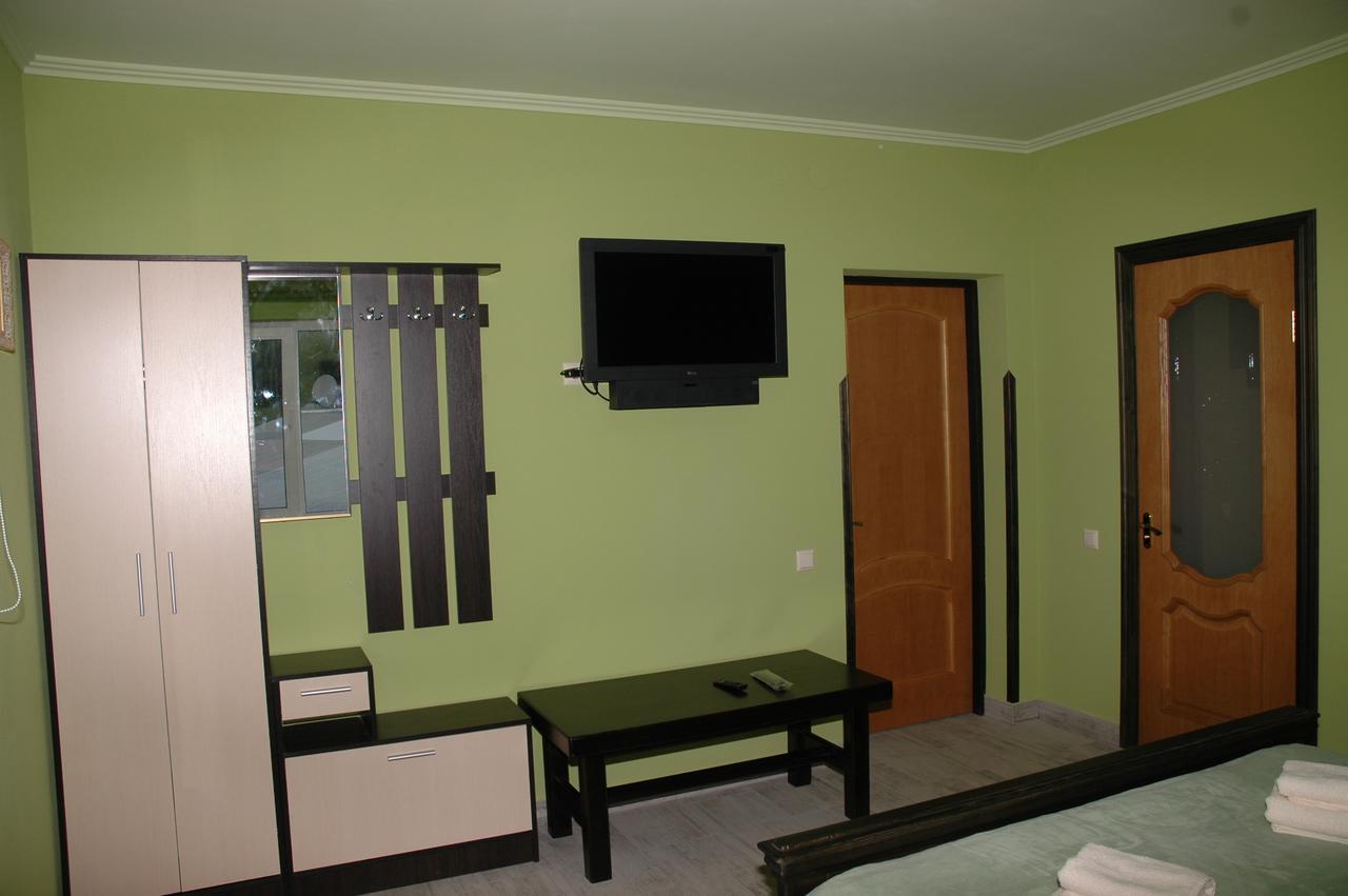 Guest House ลวีฟ ภายนอก รูปภาพ