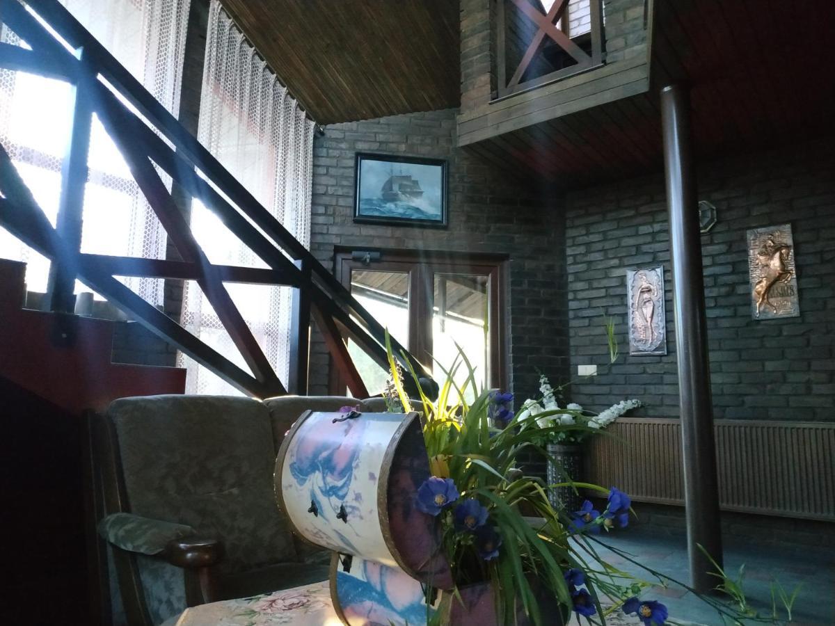 Guest House ลวีฟ ภายนอก รูปภาพ