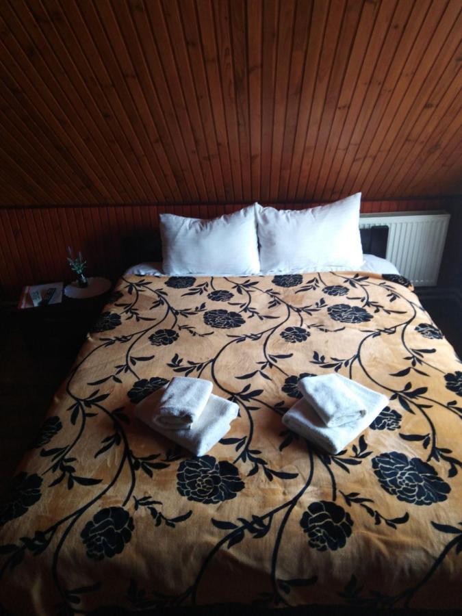 Guest House ลวีฟ ภายนอก รูปภาพ