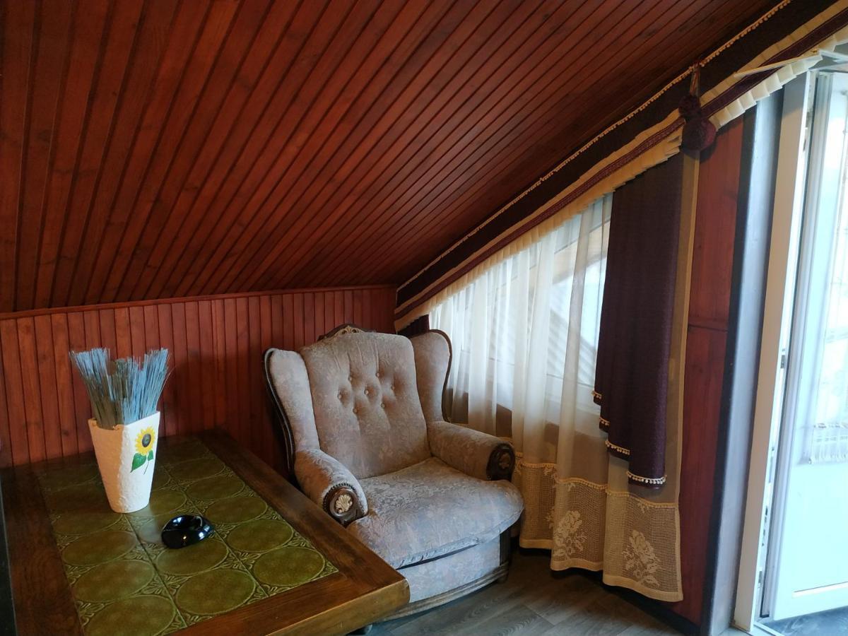 Guest House ลวีฟ ภายนอก รูปภาพ